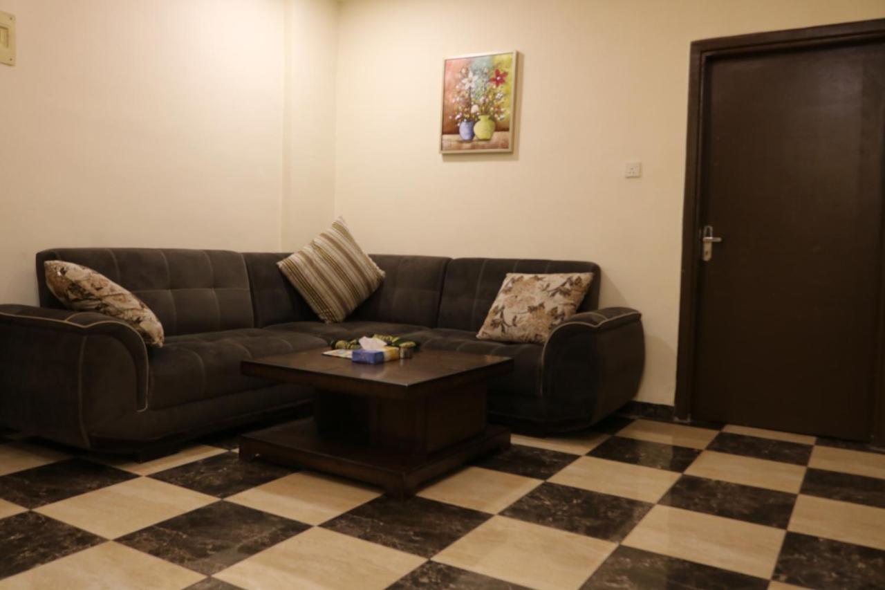 עקבה Al Riyati Hotel Apartments חדר תמונה